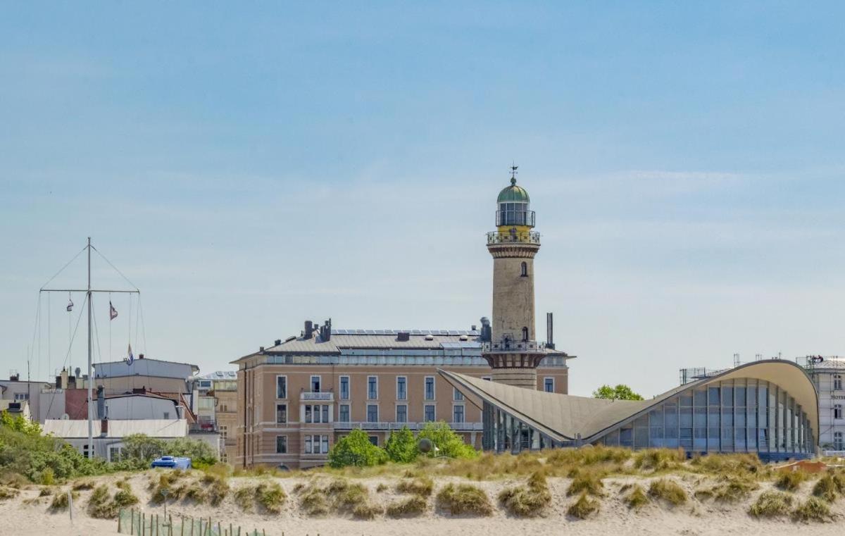 Strandmuschel, Ca 100M Z. Alten Strom Rostock Exterior photo